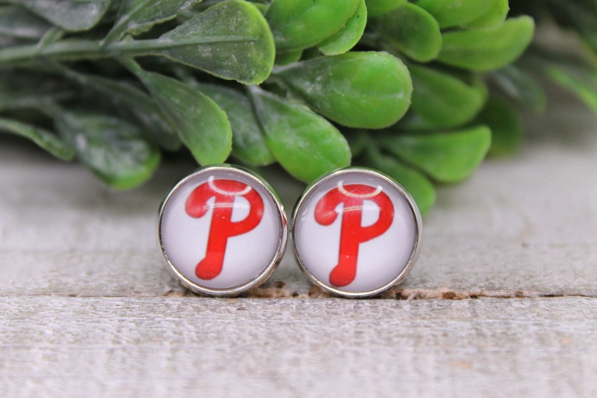 Baseball Phillies "P" Stud Earrings