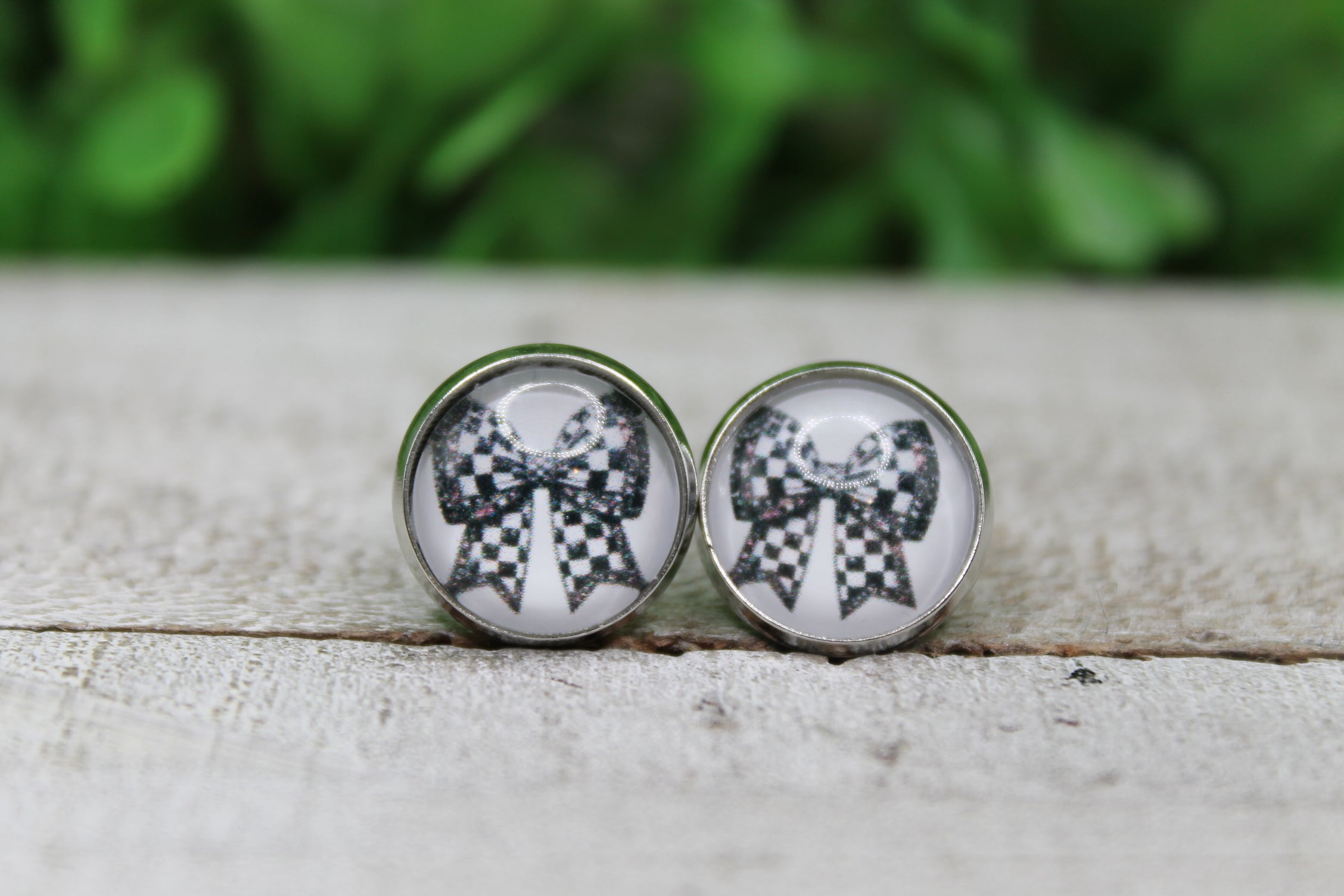 Fancy Checkered Bow Glass Stud Earrings