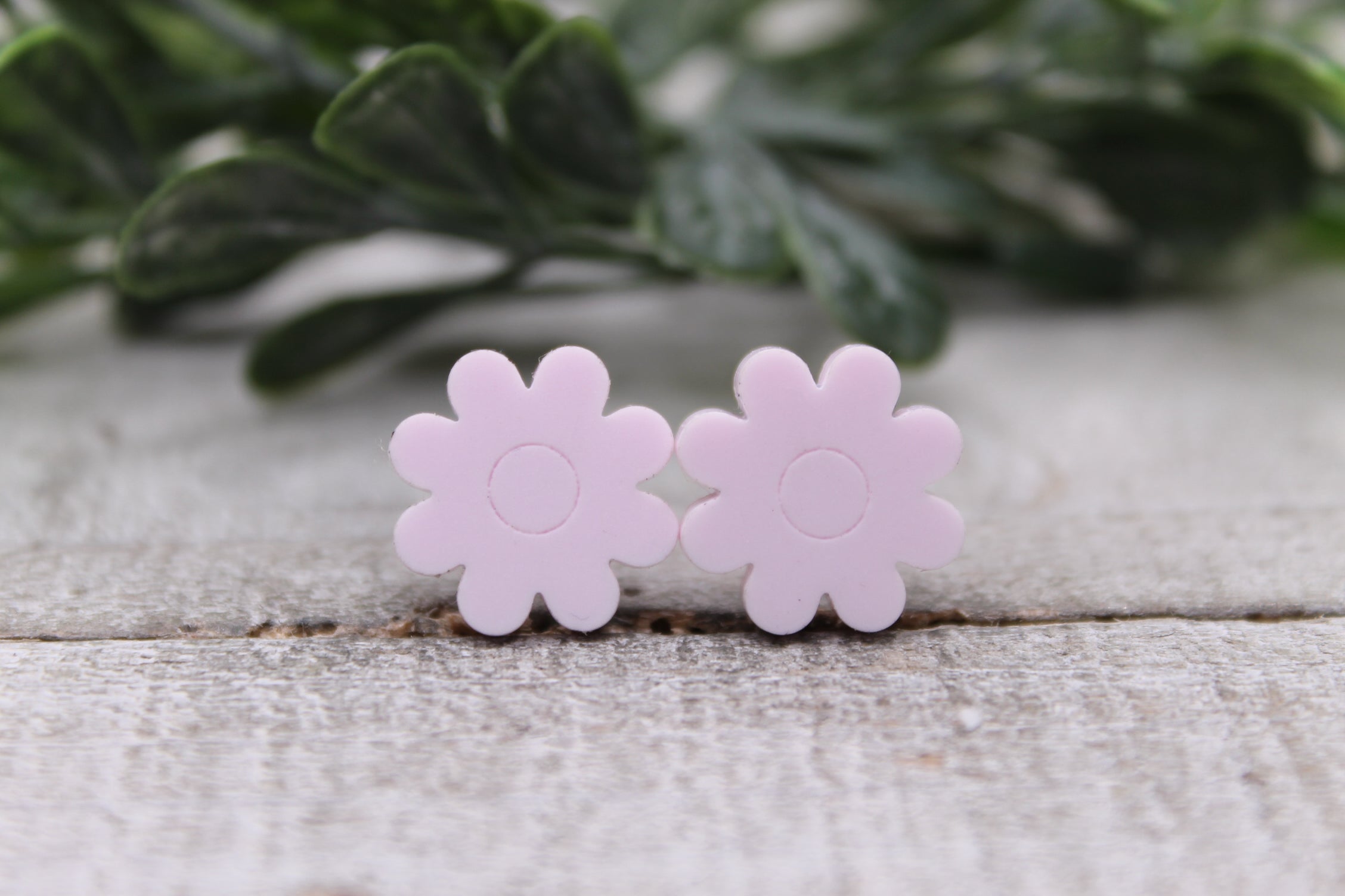 Lavender Flower • Stud Earrings