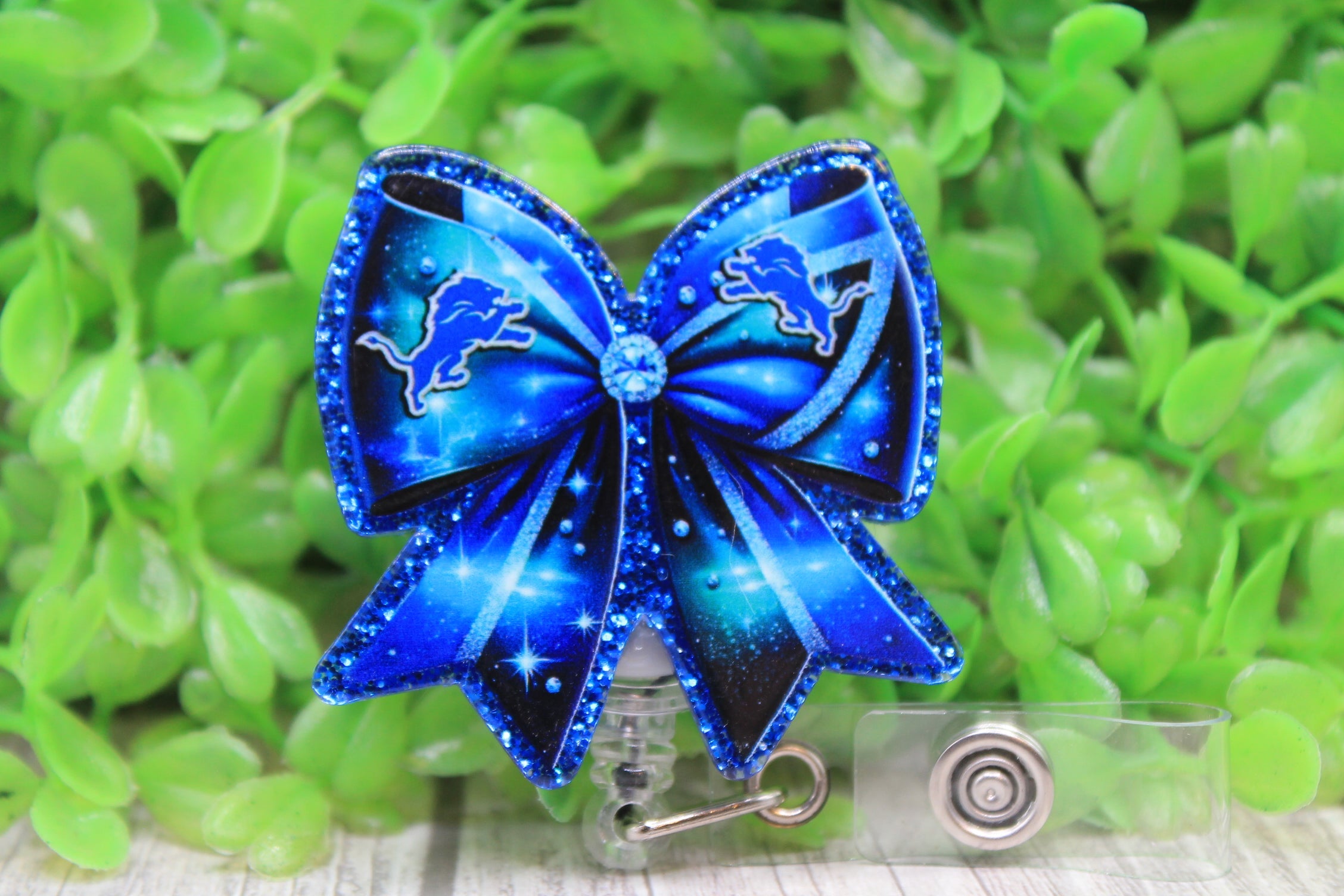 Lions Bow Badge Holder Reel