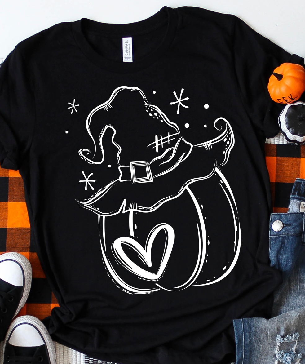 Cute pumpkin with witch hat