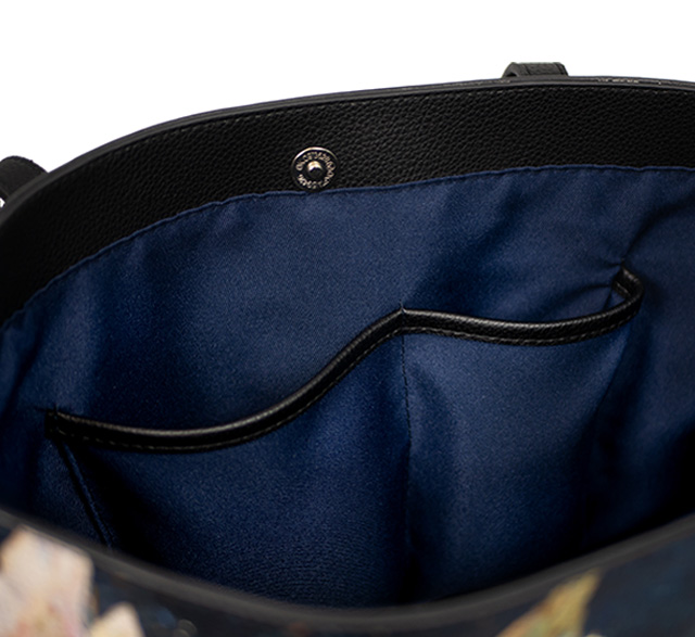 Women's Winter Sledding Fun Holiday Vegan Leather Tote Bag