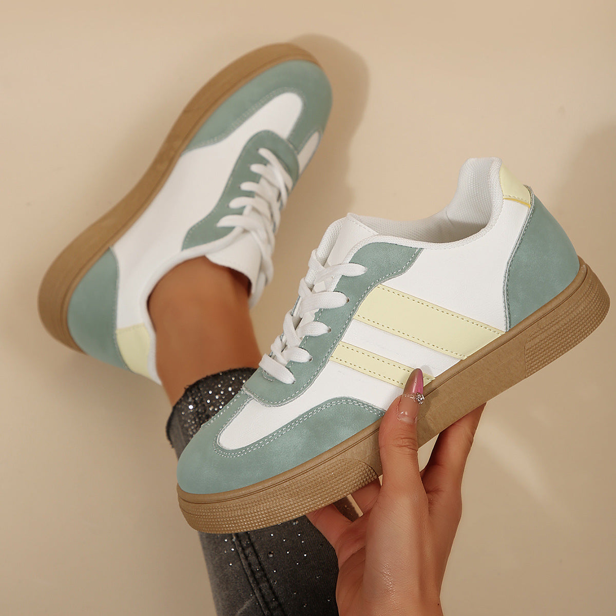 Assorted Colors Retro Sports Women's Shoes White Shoes