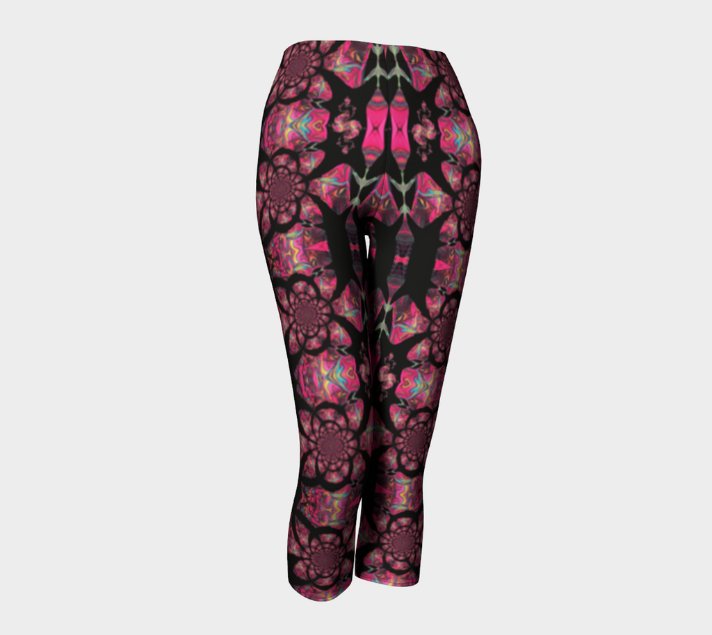 Pink Paisley Pattern Compression Capri Leggings