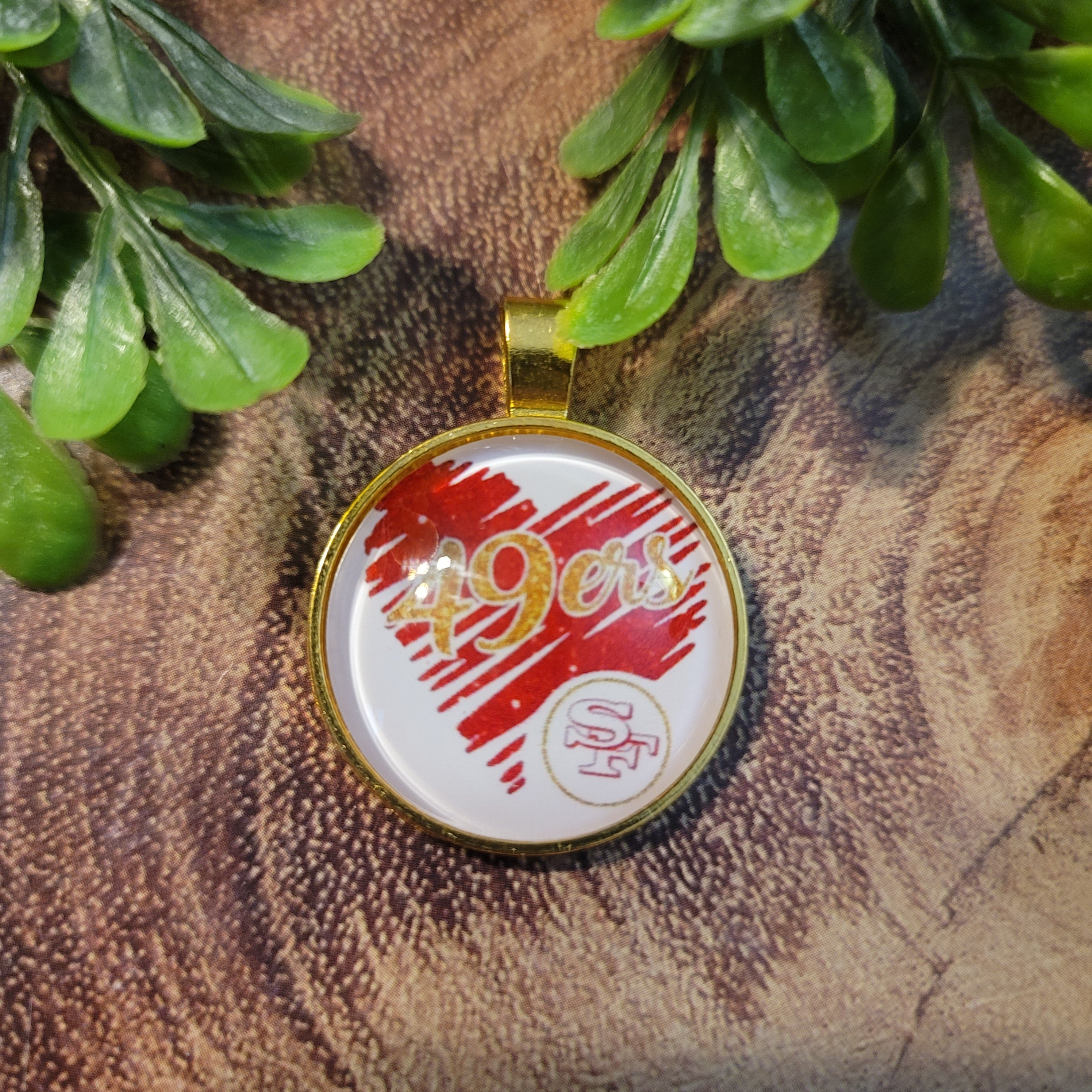 SF 49ers Football Heart • 25mm Pendant